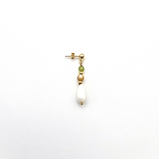 POST EARRINGS WITH OLIVINE & MOTHER OF PEARL