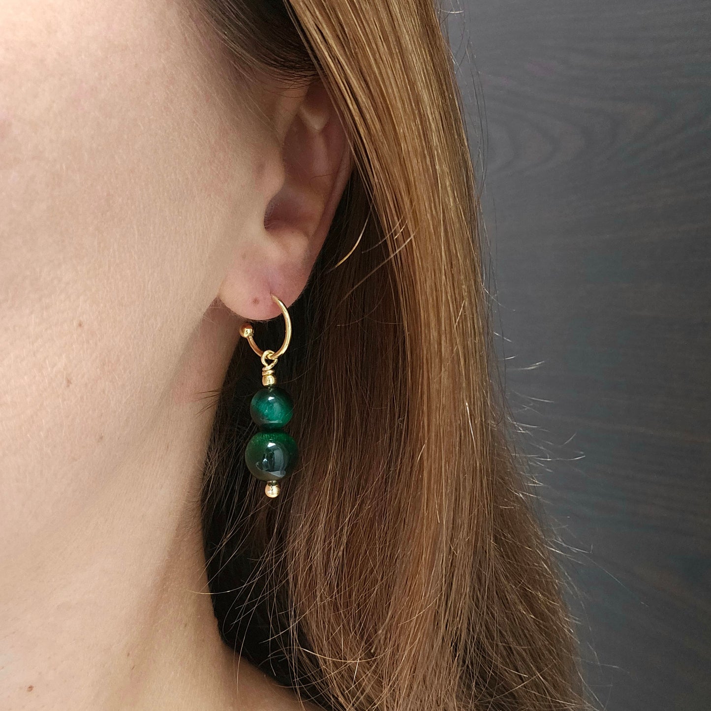 LEVADAS POST EARRINGS GREEN