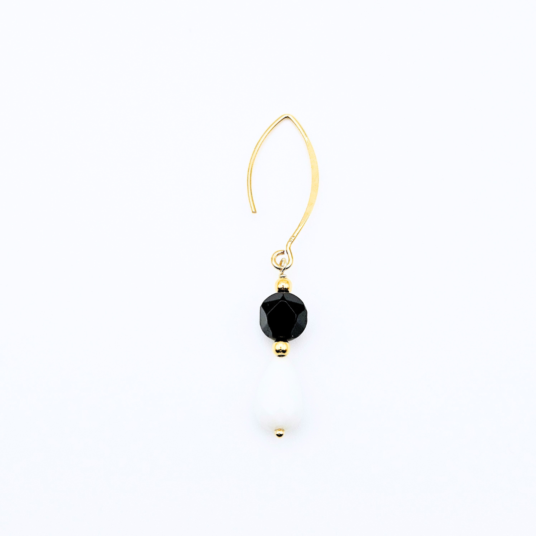 LAJIDO BLACK & WHITE DROP EARRINGS