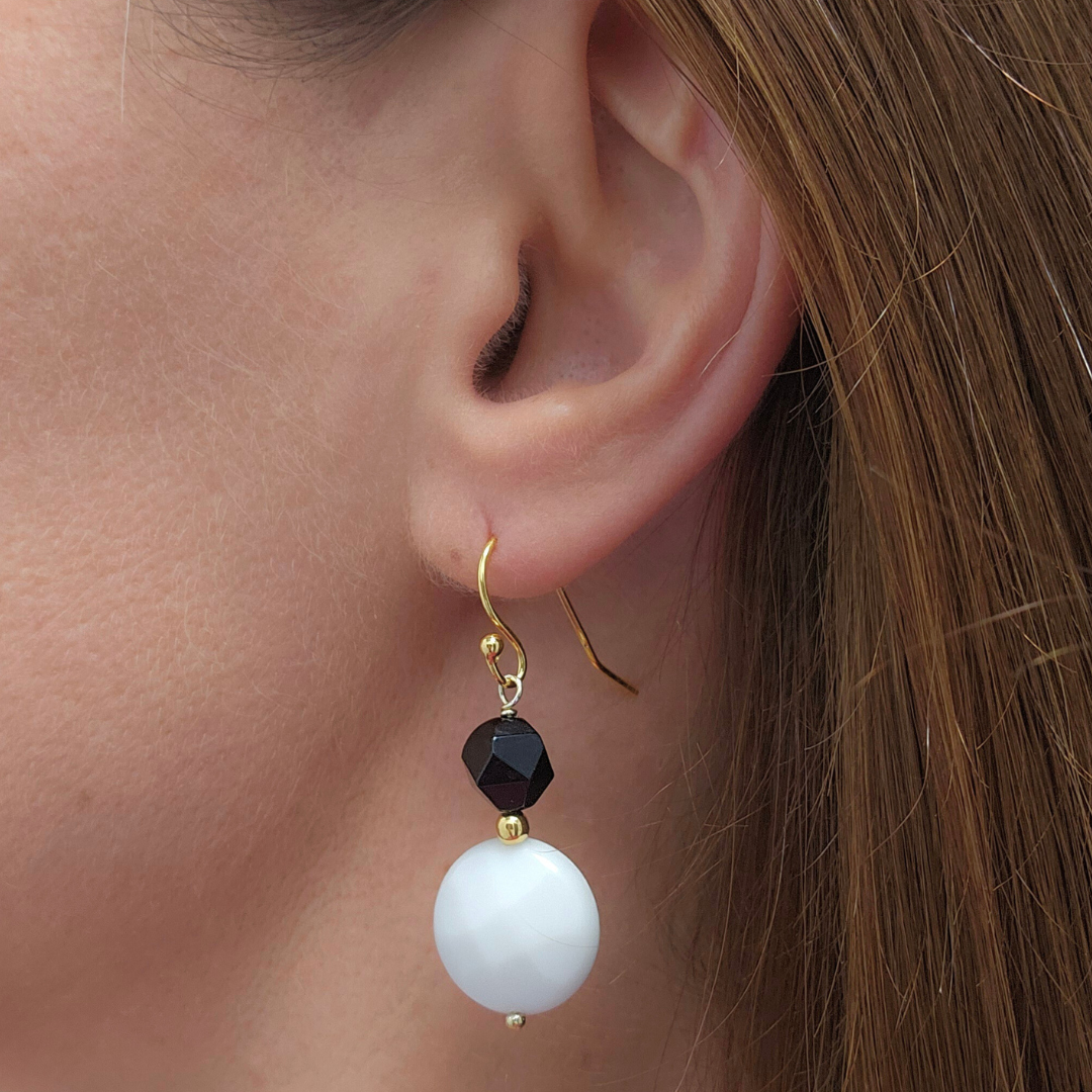 LAJIDO BLACK & WHITE EARRINGS