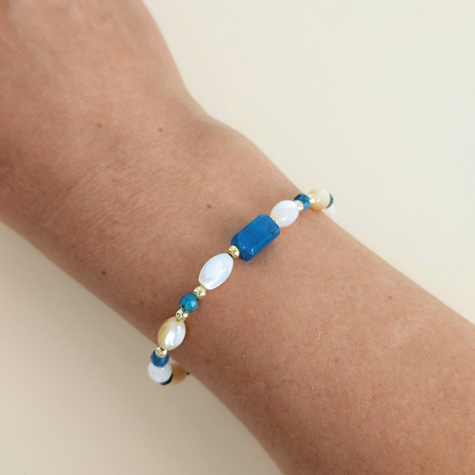 LOCK BRACELET WITH APATITE & MOTHER OF PEARL