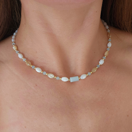 NECKLACE WITH AQUAMARINE & MOTHER OF PEARL