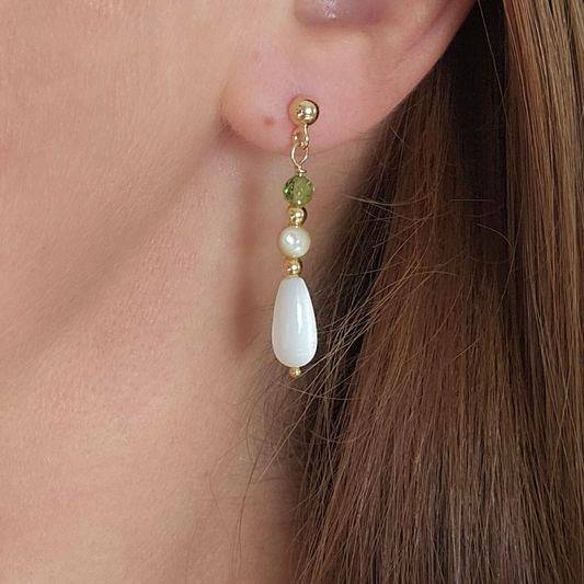 POST EARRINGS WITH OLIVINE & MOTHER OF PEARL
