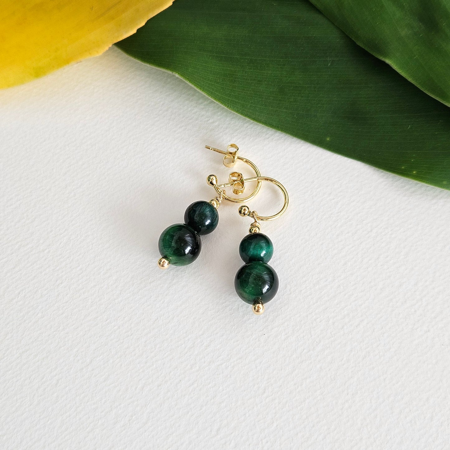 LEVADAS POST EARRINGS GREEN