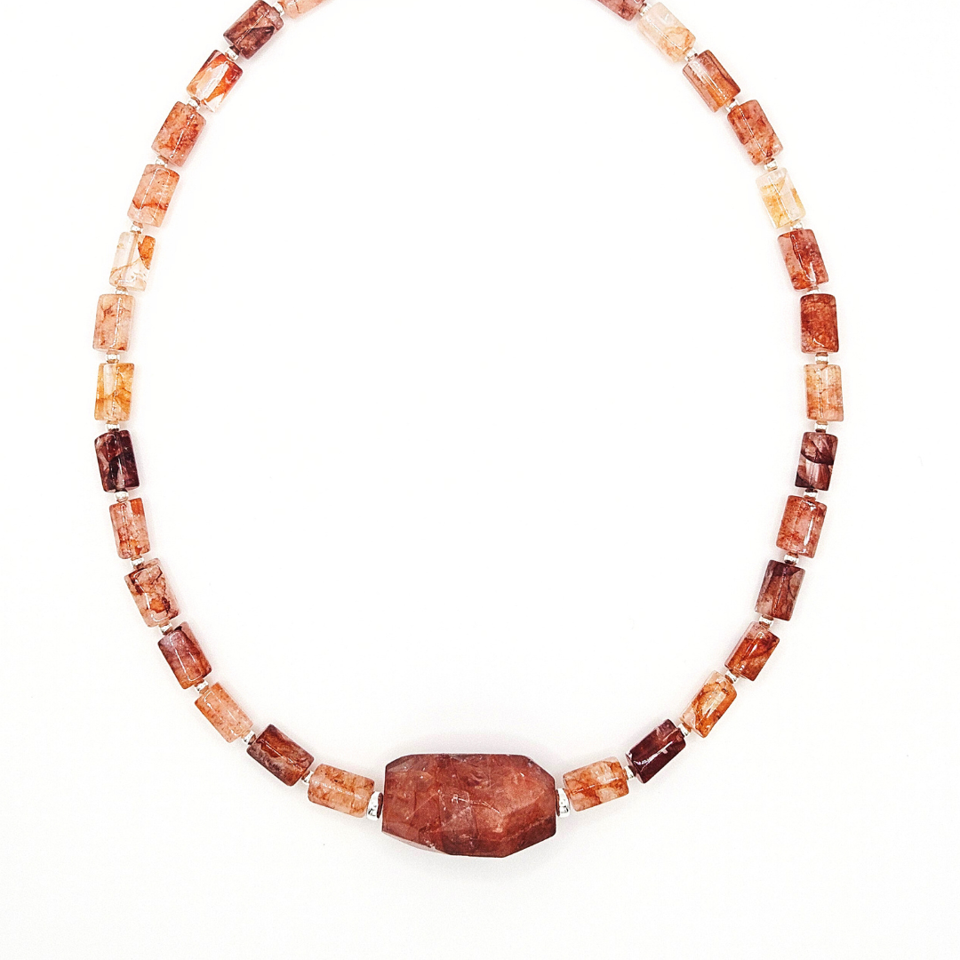 ROSÉ BAROQUE NECKLACE