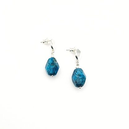 Konkordia Earrings – 925 Sterling Silver & Apatite