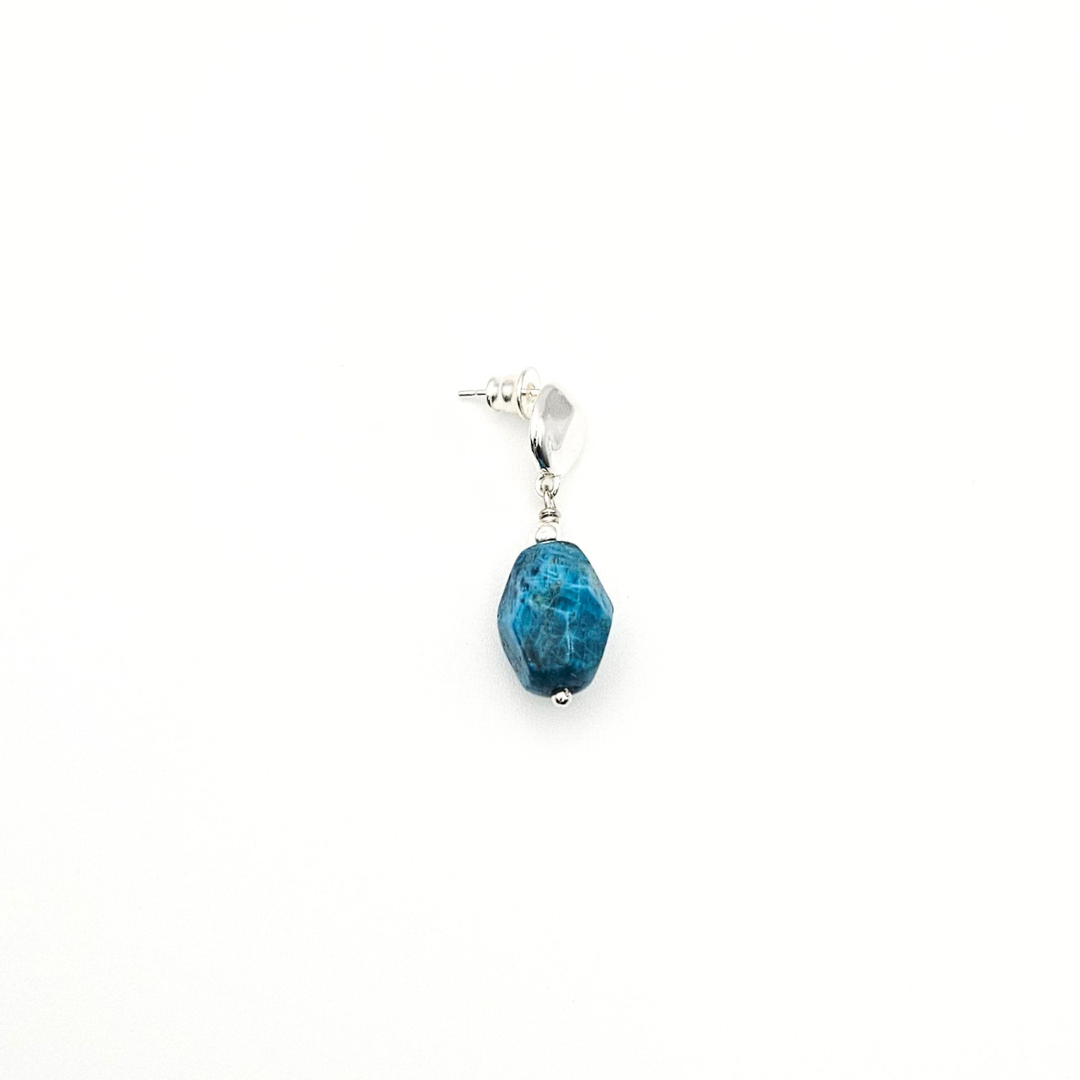 Konkordia Earrings – 925 Sterling Silver & Apatite