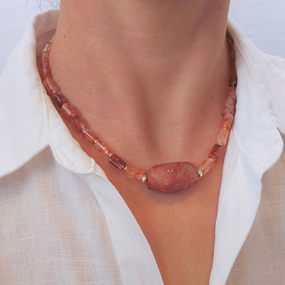 ROSÉ BAROQUE NECKLACE