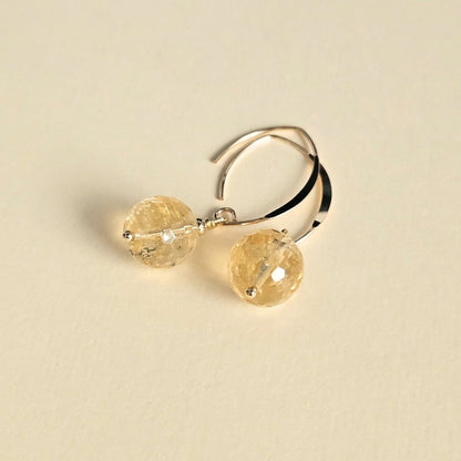 Flores Citrine Earrings – Gold-Plated Silver & Faceted Gemstone Hooks