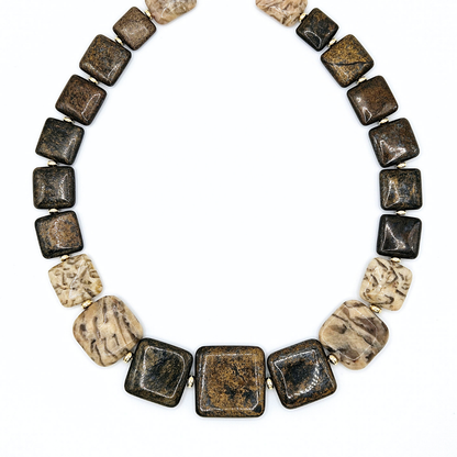 Colar Civetta Plastron – Prata Banhada a Ouro, Bronzite e Jaspe