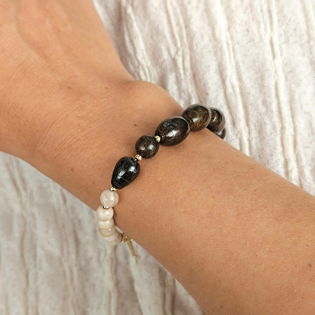 Pulseira de Prata banhada a ouro 18k com Bronzite e Pedra do sol